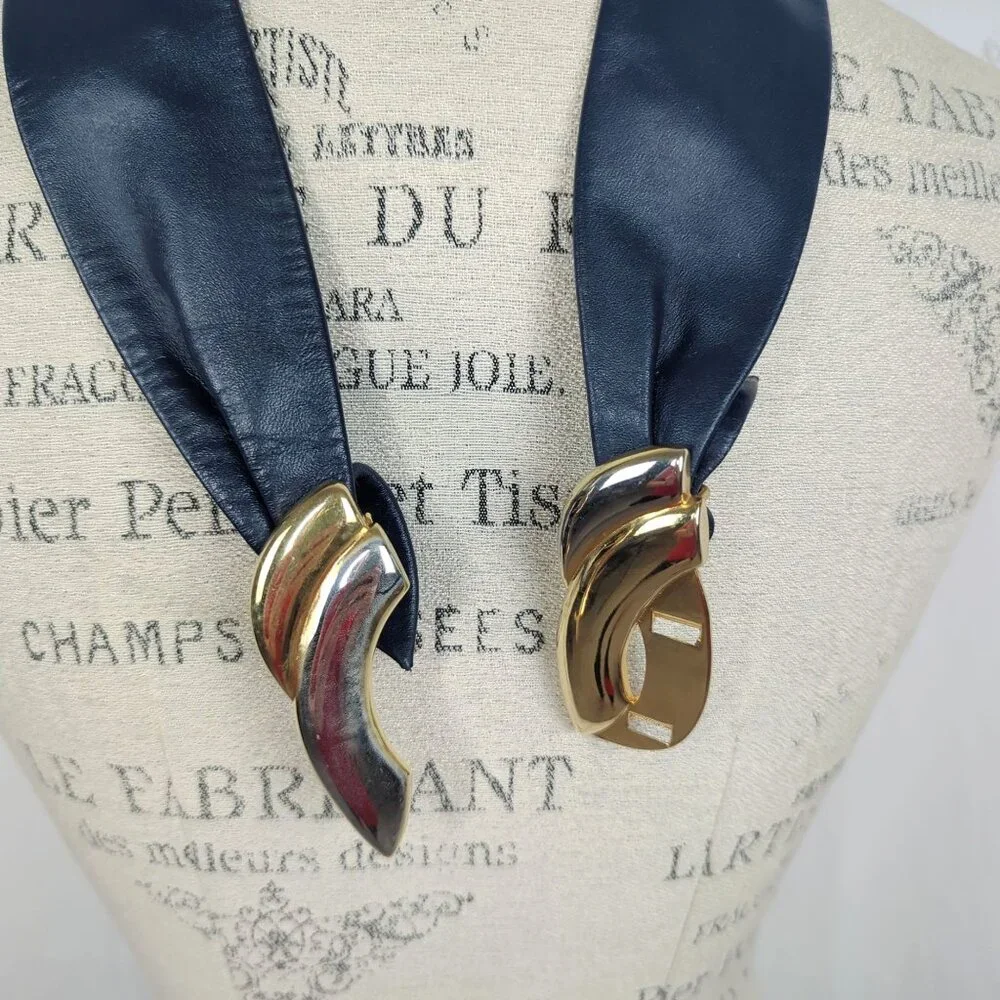 Vintage Liz Claiborne Leather Belt Small Blue Leather - Picture 6 of 8